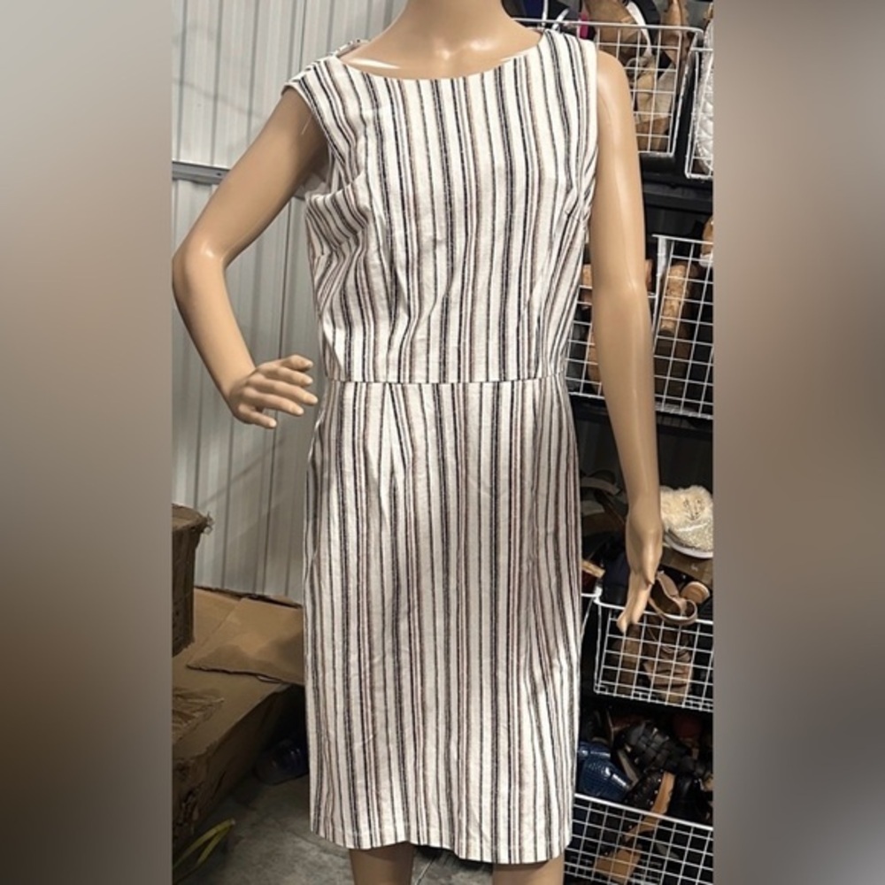 NWT.  Apt. 9 Striped Black and tan sleeveless Midi Dress size 10